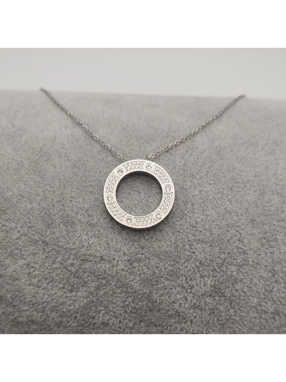 Silver Stainless Steel Textured Circle Pendant Necklace – Waterproof